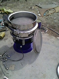 新鄉(xiāng)聲威標(biāo)準(zhǔn)篩機(jī)