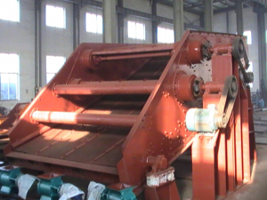 礦用振動(dòng)篩，直線(xiàn)振動(dòng)篩，振動(dòng)篩，篩機(jī)，篩分機(jī)，冷礦篩，礦用篩，水泥篩