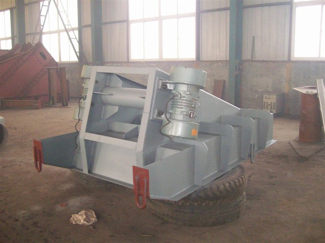 宏偉慣性振動給料機(jī)