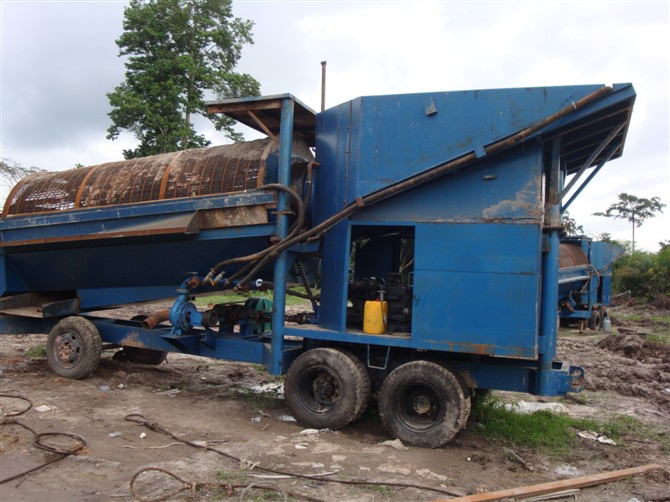 采金船|采砂船|挖泥船|砂金提取設(shè)備|淘金車(chē)