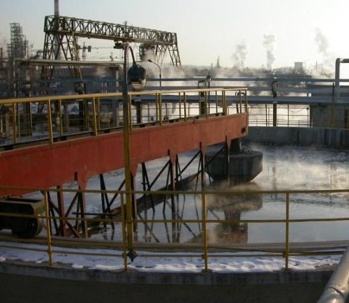 保定周邊傳動(dòng)濃縮機(jī)性能特點(diǎn)詮釋