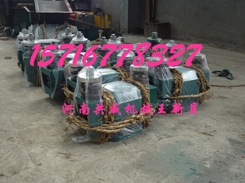 共威機(jī)械/新鄉(xiāng)威猛2013年年末促銷電磁振動器CZ10.CZ50.CZ100.CZ250