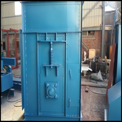 【斗式提升機廠家低價供應銷售中。。。。。?！織钊A18637384859