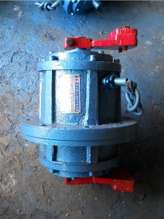 圓形振動篩用YZUL立式10-4振動電機(jī)0.75kw功率