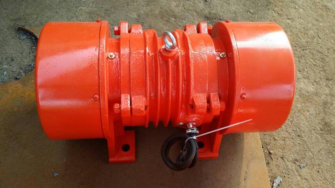 100-6、7.5kw、6級臥式振動電機、振動電機