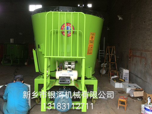 5立方固定立式TMR飼料攪拌機