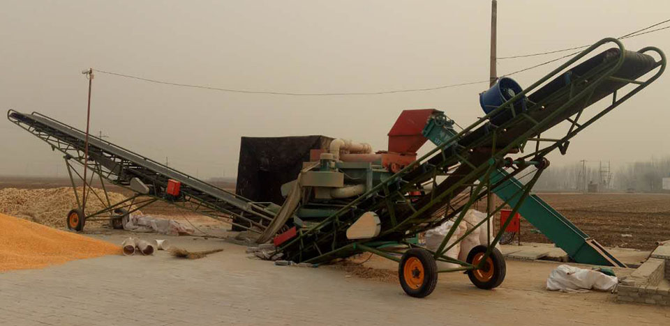 坤騰大型玉米脫粒機(jī)全國(guó)招收代理商，性?xún)r(jià)比高，是你不二的選擇