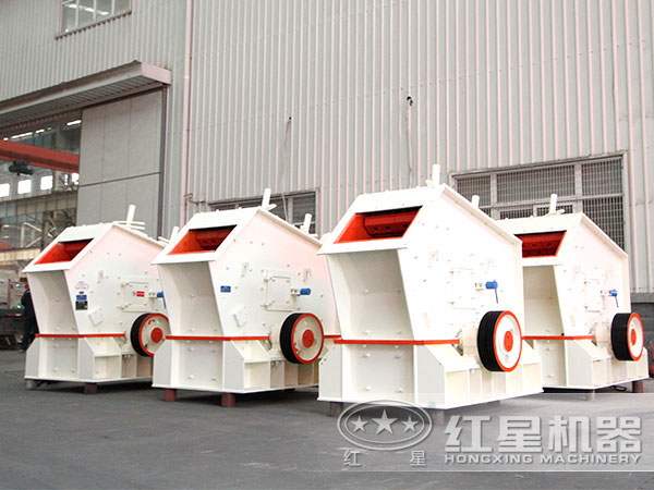 可行走的碎石機(jī)_反擊式破碎機(jī)T88