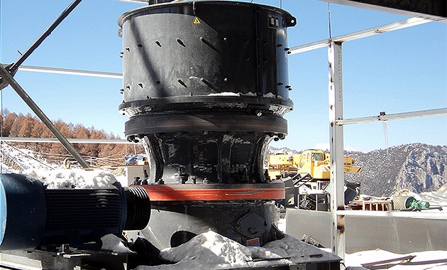 破碎加工方解石機(jī)械多少錢(qián)，河卵石制砂生產(chǎn)線(xiàn)廠家報(bào)價(jià)