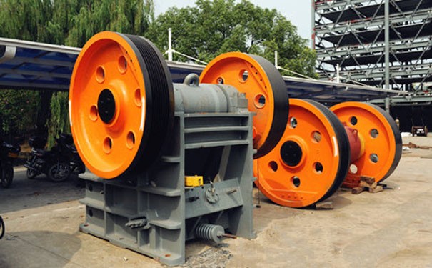 進(jìn)料粒度過大對(duì)破碎機(jī)有什么樣的傷害？