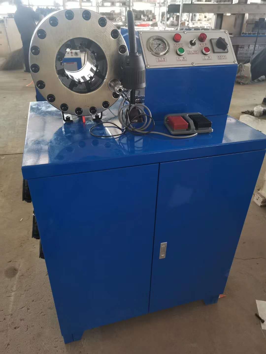 現(xiàn)貨供應(yīng)高壓膠管扣壓機(jī)、鎖管機(jī)