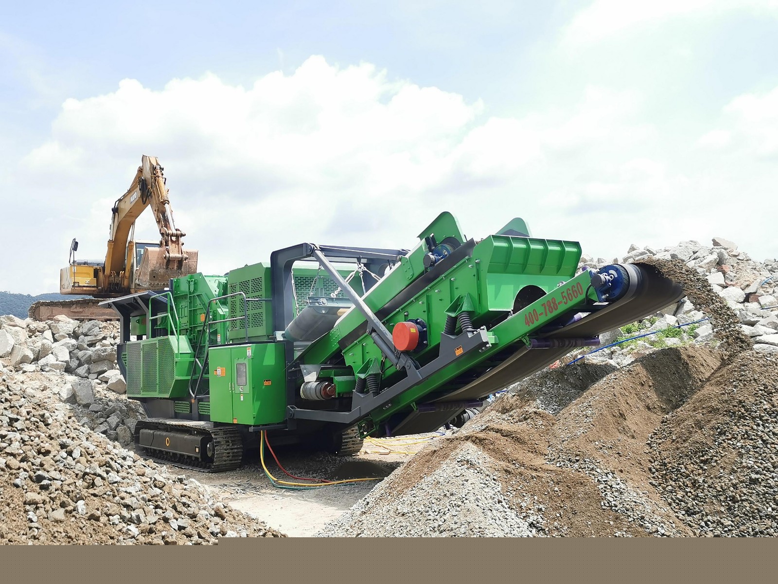 履帶式移動反擊破碎站