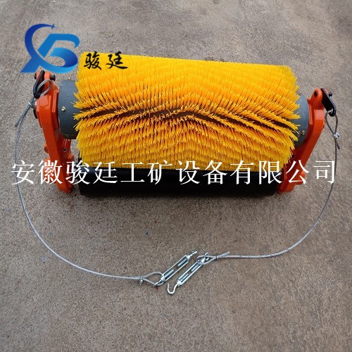 水泥廠熟料生產(chǎn)線(xiàn)無(wú)動(dòng)力旋轉(zhuǎn)式毛刷清掃器