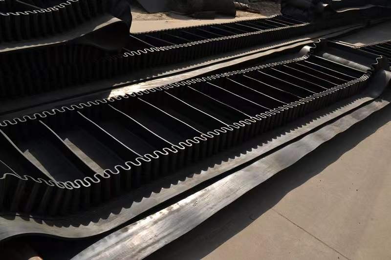 大傾角提升帶  耐磨運(yùn)輸擋邊帶