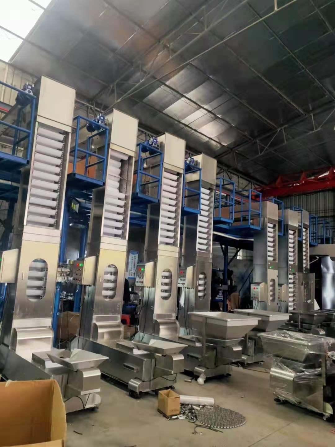 加工不銹鋼糧食粉末顆粒物料自動上料Z型斗式提升機(jī)