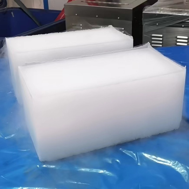 食用級(jí)干冰，大型舞臺(tái)煙霧效果干冰，鑫萬通供應(yīng)