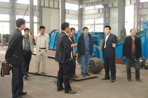 振動(dòng)設(shè)備分廠