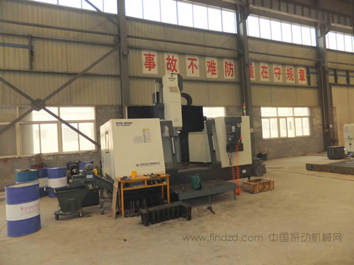 HTM-2528GX80龍門式加工中心