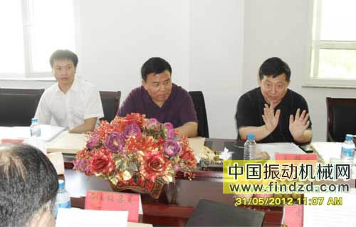 遼寧志遠(yuǎn)篩子王珍珠巖高效篩、高效組合鐵粉篩通過遼寧省新產(chǎn)品鑒定