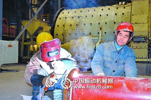 山東萊蕪200萬噸選礦項目2012年12月投產(chǎn)