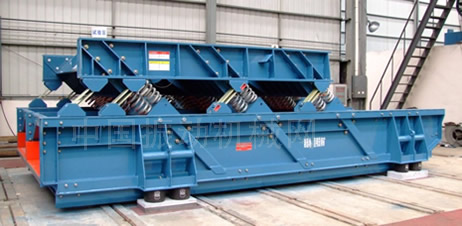 美國(guó)GK雙質(zhì)體振動(dòng)篩