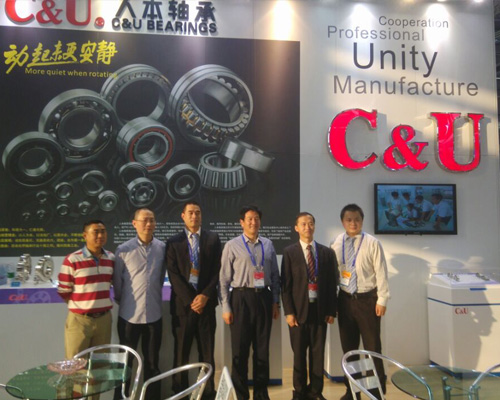 人本集團(tuán)盛裝參展2014年國(guó)際高新技術(shù)成果交易會(huì)