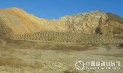 開(kāi)采挖損的山體