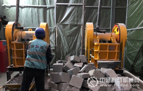 建筑垃圾處理車間。