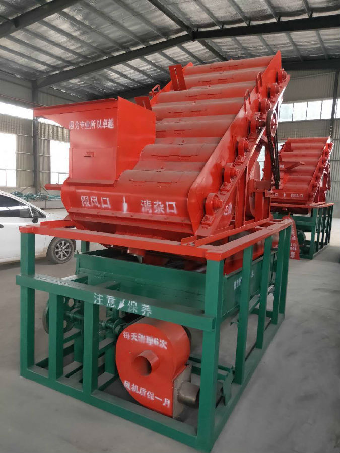 大型玉米脫粒機(jī)廠家價(jià)格.jpg